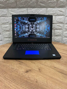 Ноутбук Dell Alienware 15 R3 15.6" FHD IPS i5 7300HQ 8Gb SSD 256Gb GTX 1050Ti Б/В