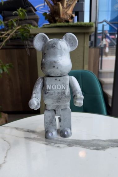 Bearbrick  NASA Moon дизайнерська статуетка ведмідь Беарбрік 28 см mb012 сіра | Зображення 1