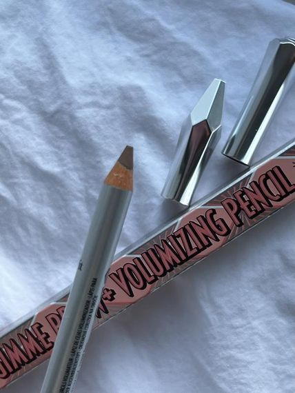 Водостійкий олівець для брів для об'єму Benefit gimme brow+ volumizing pencil - 3 Warm Light Brown (1.19 g)
