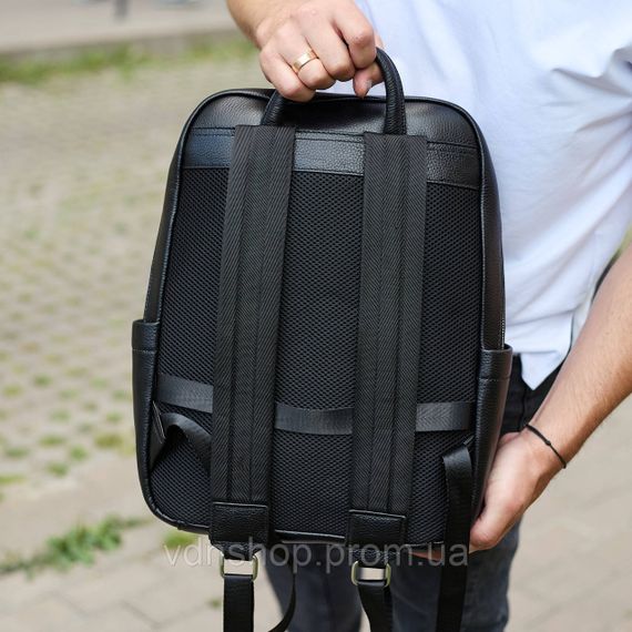 Універсальний чоловічий рюкзак із шкіри 41х31х16, зручний наплічник для ноутбука та документів, чорний | Зображення 9