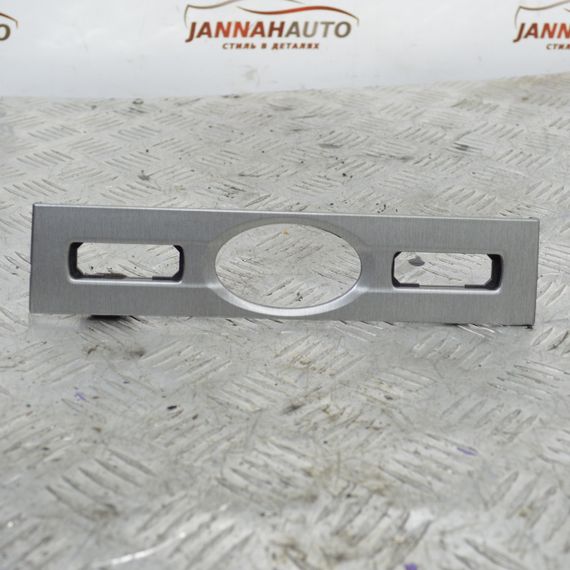 Рамка годинника Ford Mondeo III 2000-2007 декоративна накладка світло сірий Форд Мондео 3 4S71F044K08