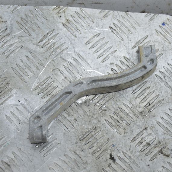 Кронштейн подушки КПП Volkswagen Golf V 2003-2009 Кріплення опора коробки передач Фольксваген 1K0199359E | Зображення 1