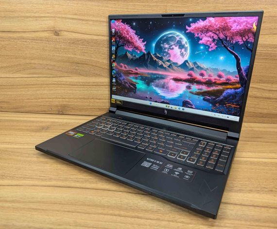 Игровой ноутбук Acer Nitro ANV 16-61 / 16" (1920x1200) IPS / AMD Ryzen AI 7 350 (8 (16) ядер по 2.0 - 5.0 GHz) / 16 GB DDR5 / 1000 GB SSD / nVidia GeForce RTX 5060, 8 GB GDDR7, 128-bit / WebCam / Windows 11 б/у + Подарок Беспроводная мышь / USB | Зображення 4