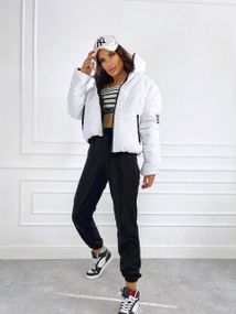 Женская утепленная короткая куртка двухсторонняя HV622 цвет белый + черный, размер 46/48