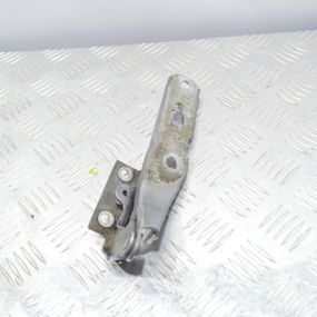 Петля капота ліва Audi A4 B6 B7 2000-2008 Шарнір капота лівий Ауді а4 б6 б7 8E0823301E