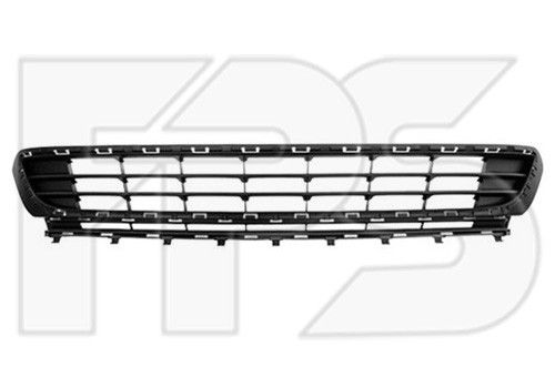Решетка в бампере средняя VW Golf 7, 2013- без хром молдинга 5G0853677