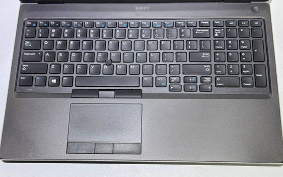 Мобильная рабочая станция Dell Precision 7540 / 15.6" (1920x1080) IPS / Intel Core i7-9750H (6 (12) ядер по 2.6 - 4.5 GHz) / 16 GB DDR4 / 512 GB SSD / nVidia Quadro T2000, 4 GB GDDR6, 128-bit / WebCam б/у | Зображення 2