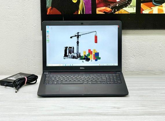 Игровой ноутбук Б-класс Dell Inspiron 15-7559 / 15.6" (1920x1080) TN / Intel Core i7-6700HQ (4 (8) ядра по 2.6 - 3.5 GHz) / 12 GB DDR3 / 256 GB SSD / nVidia GeForce GTX 960M, 4 GB GDDR5, 128-bit / WebCam / Win 10 Pro б/у | Зображення 1