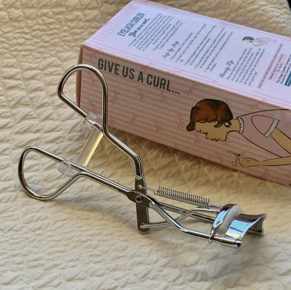 Щипці для вій The Vintage Cosmetics Company eyelash curler | Зображення 2