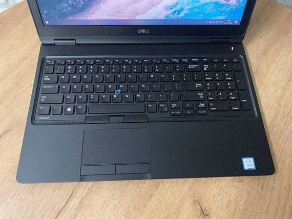Сенсорний Dell Latitude 5580 15.6"FHD IPS i5 7440HQ 8/SSD256/940MX-2Gb | Зображення 6
