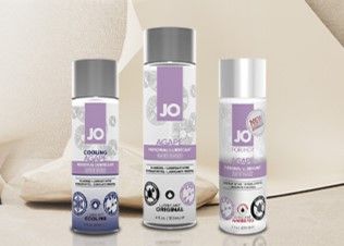 У подарунок надається одна зі змазок JO AGAPE. Яка попадеться — це сюрприз! Змазка додаватиметься рандомно.
