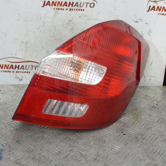 Ліхтар задній правий Skoda Fabia II 2006-2014 Фара стоп задня права Шкода Фабія 2 5J6945096 5J6945112