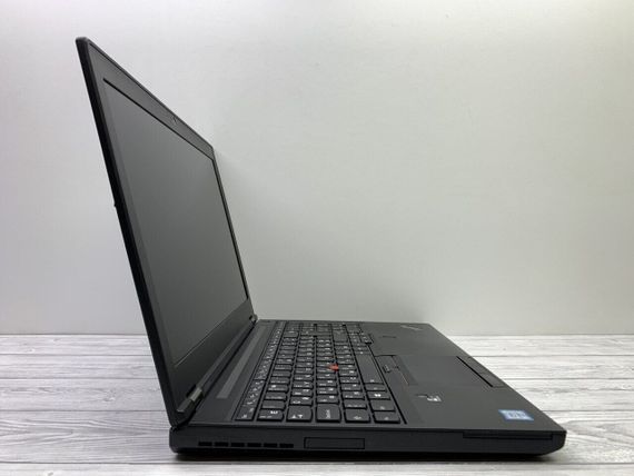 Мобильная рабочая станция Б-класс Lenovo ThinkPad P50 / 15.6" (1920x1080) IPS / Intel Core i7-6700HQ (4 (8) ядра по 2.6 - 3.5 GHz) / 16 GB DDR4 / 240 GB SSD / nVidia Quadro M1000M, 2 GB GDDR5, 128-bit / WebCam б/у | Зображення 3