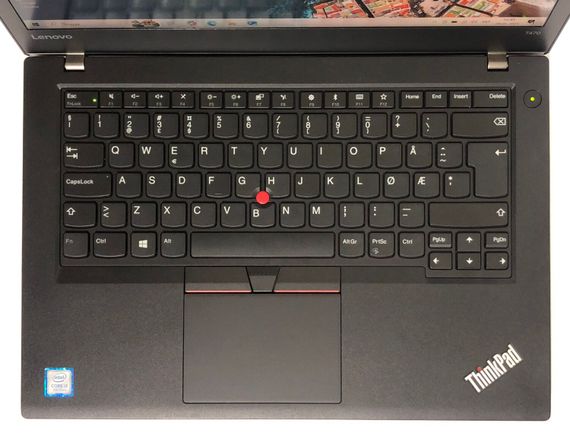 Ультрабук Lenovo ThinkPad T470 / 14" (1920x1080) IPS / Intel Core i3-7100U (2 (4) ядра 2.4 GHz) / 8 GB DDR4 / 256 GB SSD / Intel HD Graphics 620 / WebCam / Win 10 Home / Два АКБ б/в | Зображення 7