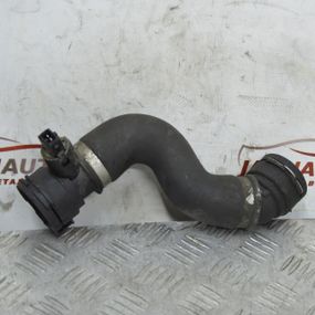 Патрубок системи охолодження BMW 5 E60 2003-2010 Трубка радіатора БМВ е60 17127521778