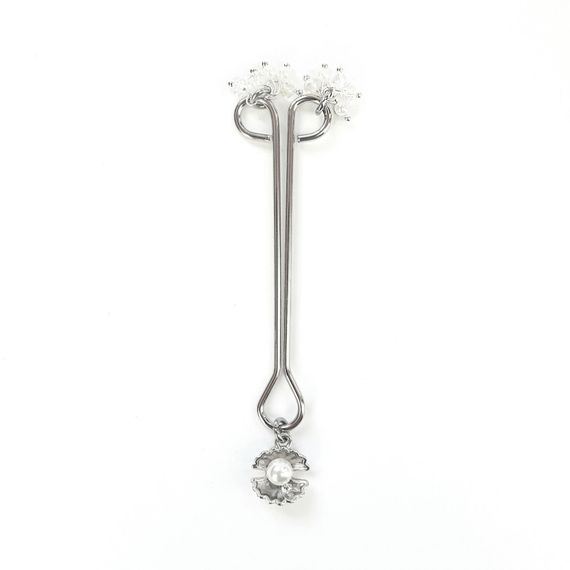 Затискач для клітора перлина з мушлею та кристалами Art of Sex - Margie clit clamp, Срібло | Зображення 1