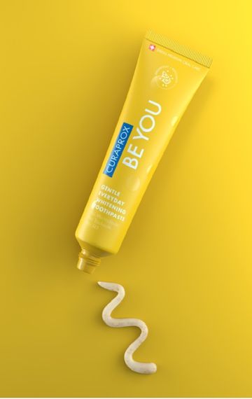 Освітлююча зубна паста Curaprox Be You Yellow, жовтого кольору, 60 мл. , RDA - 50 Смак: Грейпфрут & Бергамот | Зображення 2