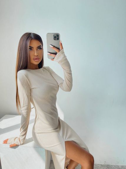 Женское длинное платье в рубчик со шнуровкой IM067 размер 42/46 цвет бежевый | Зображення 4