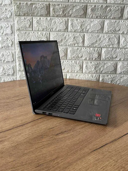 Ноутбук Asus VivoBook X512DA 15.6" FHD IPS Ryzen 5 3500U 8Gb SSD 256Gb Б/В | Зображення 1