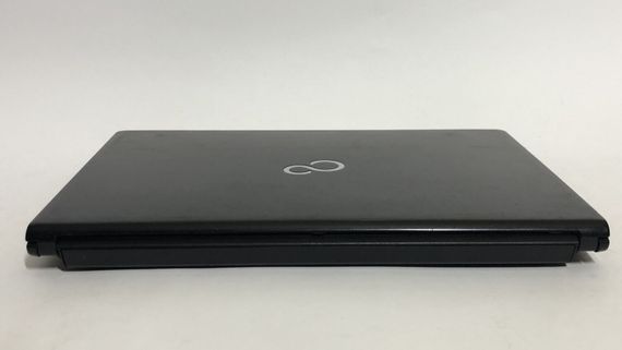 Ультрабук Б-клас Fujitsu LifeBook / 13.3" IPS Touch / Core i5-6300U (2(4) ядра по 2.4-3 GHz) / 8GB DDR4 / 256GB SSD / HD Graphics 520 / WebCam / HDMI б/в | Зображення 7