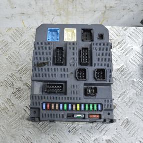 Блок запобіжників BSI 2004 P06 1.4 / 1.6 HDI Peugeot 207 2006-2012 Модуль БСІ Пежо 207 9663798280