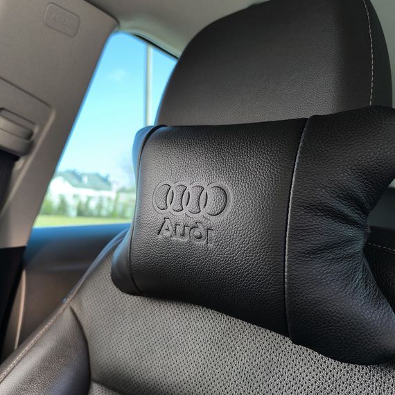 Подарок водителю Audi Ауди, Оригинальный подарок автомобилисту, Подушка для поддержки головы в машине EI-41 | Зображення 4