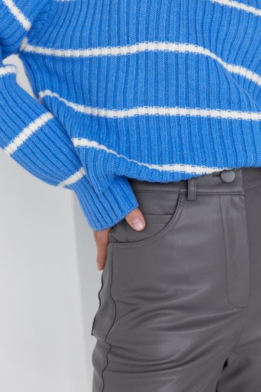 Женский вязаный свитер оверсайз в полоску - синий цвет, S (есть размеры) | Зображення 3