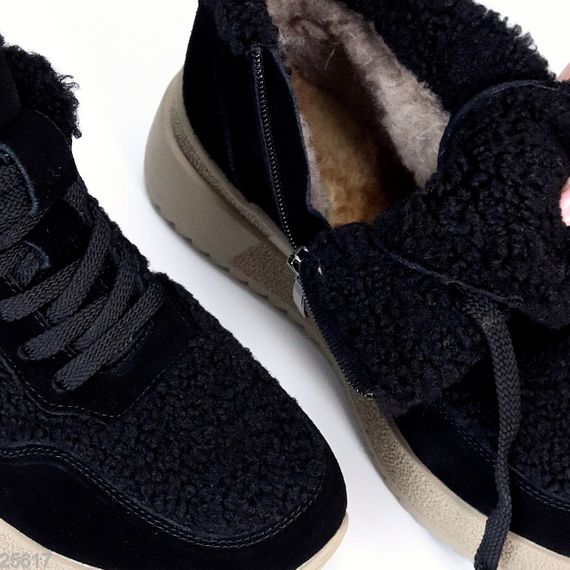 Спортивні замшеві черевики з хутром на бежевій підошві | Зображення 1