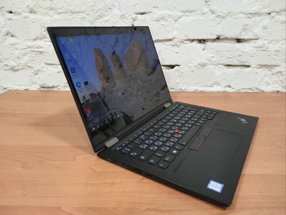 Ультрабук-трансформер Lenovo ThinkPad X390 Yoga / 13.3" (1920x1080) IPS Touch / Intel Core i7-8550U (4 (8) ядра по 1.8 - 4.0 GHz) / 8 GB DDR4 / 480 GB SSD / Intel UHD Graphics / WebCam / 3G б/у | Зображення 2