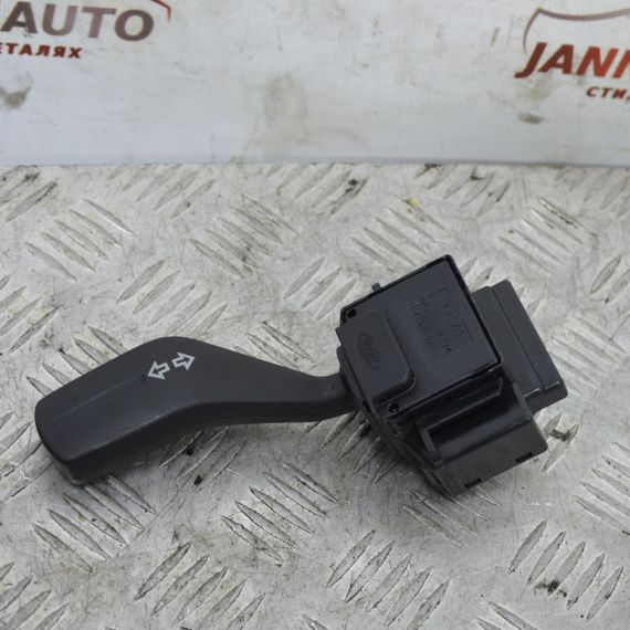 Підрульовий перемикач лівий Ford Focus II 2006-2010 Перемикач поворотів Форд Фокус 2 4M5T13335AD