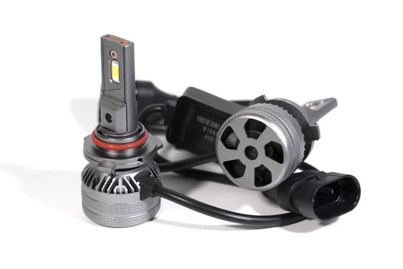 Комплект світлодіодних ламп TBS Design T8 PRO HB4 12-24 V 110 W P22d 11000 lm 6000 K | Зображення 6