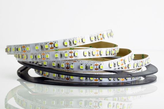Світлодіодна LED стрічка 12V IP20 2835-120 Series "S", Білий (5500-6000К) | Зображення 1