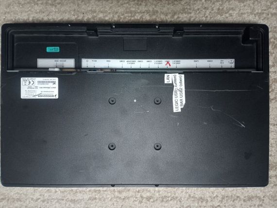 Моноблок Б-класс Bressner D85S / 19" (1920x1080) IPS Touch / Intel Core i5-7500T (4 ядра по 2.7 - 3.3 GHz) / 8 GB DDR4 / 240 GB SSD / Intel HD Graphics 630 / WebCam б/у | Зображення 2