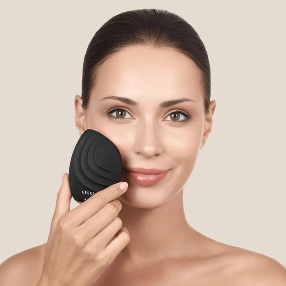 Електронна ультразвукова щітка для обличчя GESKE Sonic Facial Brush 5в1 gray | Зображення 3