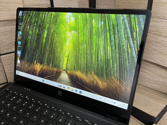 Ультрабук Gateway GWTC71427-BK / 14.1" (1920x1080) IPS Touch / Intel Core i7-1255U (10 (12) ядер по 2.8 - 4.7 GHz) / 8 GB DDR4 / 512 GB SSD M.2 / Intel UHD Graphics / WebCam б/у | Зображення 2