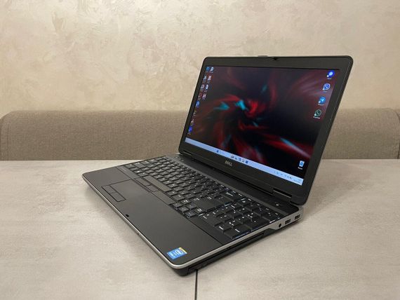 Ноутбук Dell Latitude E6540 / 15.6" (1920x1080) IPS / Intel Core i7-4610M (2 (4) ядра по 3.0 - 3.7 GHz) / 16 GB DDR3 / 120 GB SSD + 500 GB HDD / Intel HD Graphics 4600 / DVD-ROM б/в | Зображення 5