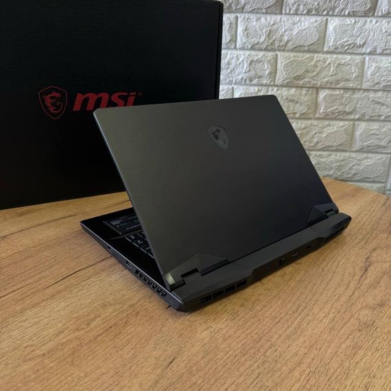 Игровой ноутбук MSI GP66 Leopard 10UG / 15.6" (1920x1080) IPS / Intel Core i7-10750H (6 (12) ядер по 2.6 - 5.0 GHz) / 16 GB DDR4 / 512 GB SSD / nVidia GeForce RTX 3070, 8 GB GDDR6, 256-bit / WebCam б/у | Зображення 5