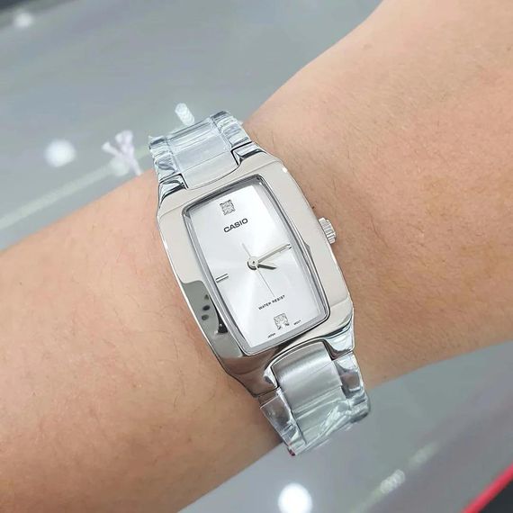 Жіночий кварцевий годинник Casio LTP-1165A-7C2 | Зображення 2