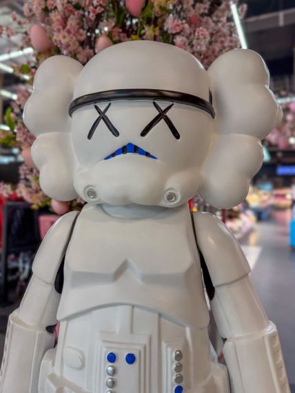 Kaws Star Wars Stormtrooper White велика колекційна статуетка фігурка 140 см білий kw007 | Зображення 5