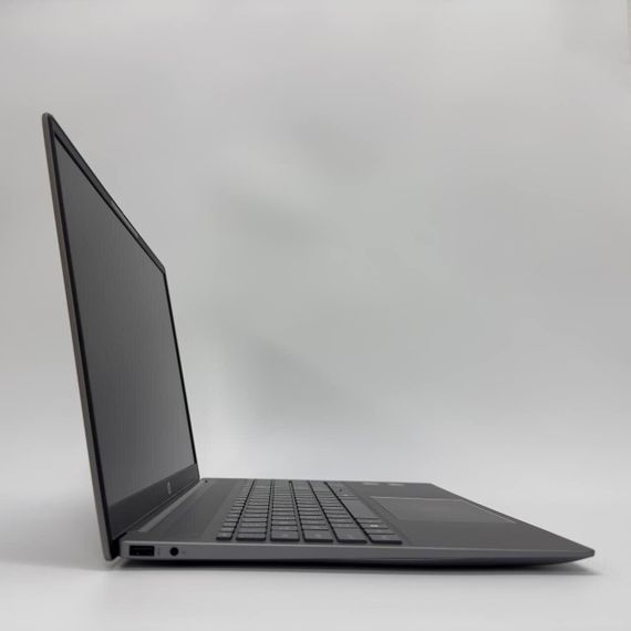 Ноутбук HP Pavilion 16 / 16" (1920x1080) IPS / AMD Ryzen 7 8840U (8 (16) ядра по 3.3 - 5.1 GHz) / 8 GB DDR4 / 512 GB SSD / AMD Radeon 780M / WebCam б/в | Зображення 6