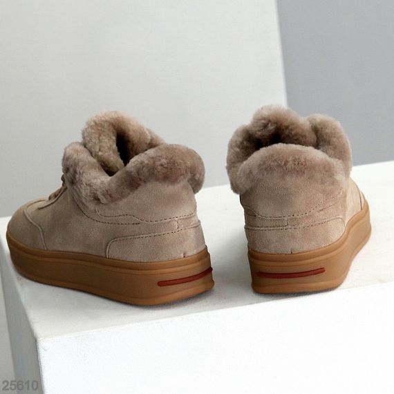 Класичні Бежеві зимові кросівки натуральна замша опушка цигейка | Зображення 4