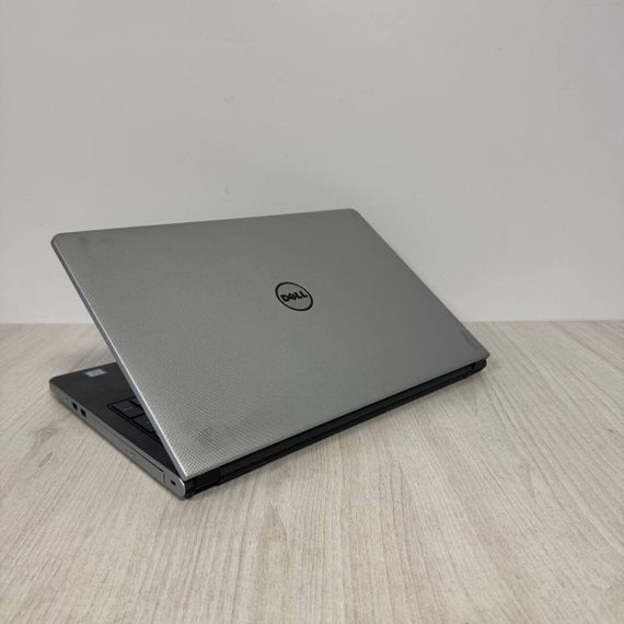 Игровой ноутбук Б-класс Dell Inspiron 5559 / 15.6" (1920x1080) IPS / Intel Core i7-6500U (2 (4) ядра по 2.5 - 3.1 GHz) / 8 GB DDR3 / 256 GB SSD / AMD Radeon R5 M335, 4 GB DDR3, 64-bit б/у | Зображення 5