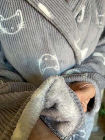 Жіночий халат з капюшоном COSY теплий Котики, велсофт | Зображення 6