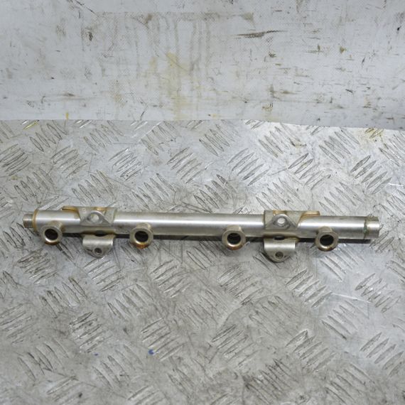 Паливна рейка 1.4 TSI Volkswagen Golf VII 2012-2020 Рампа паливна Фольксваген Гольф 7 04E133320D