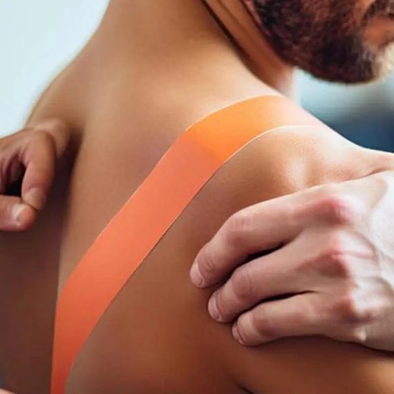 Спортивний тейп Кінезіо Kinesology Tape (кольор сірий) - пластир для підтримки м'язів 5 см 5 м | Зображення 5