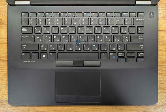 Ультрабук Dell Latitude E7470 / 14" (1920x1080) IPS / Intel Core i5-6300U (2 (4) ядра по 2.4 - 3.0 GHz) / 8 GB DDR4 / 256 GB SSD / Intel HD Graphics 520 / WebCam / Windows 10 б/у + Подарок Флэш-накопитель USB 32 GB | Зображення 2