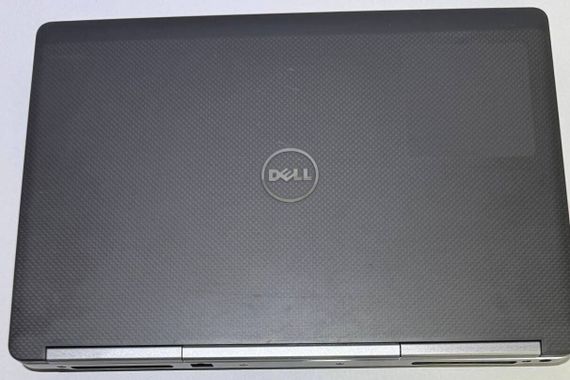 Мобильная рабочая станция Dell Precision 7520 / 15.6" (1920x1080) IPS / Intel Core i7-7820HQ (4 (8) ядра по 2.9 - 3.9 GHz) / 16 GB DDR4 / 256 GB SSD / nVidia Quadro M1200, 4 GB GDDR5, 128-bit / NoWebCam б/у | Зображення 5
