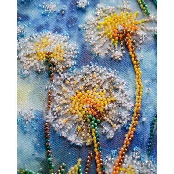 Набор для вышивания бисером "Подари ветру свою мечту" AB-931 на натуральном холсте | Зображення 2