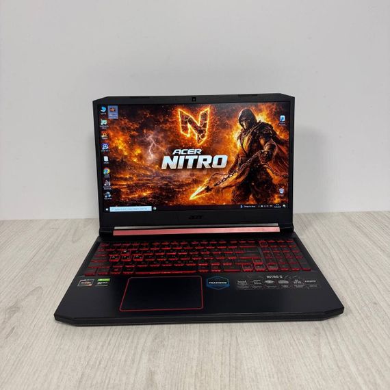 Игровой ноутбук Acer Nitro 5 AN515-43 / 15.6" (1920x1080) IPS / AMD Ryzen 5 3550H (4 (8) ядра по 2.1 - 3.7 GHz) / 8 GB DDR4 / 512 GB SSD / nVidia GeForce GTX 1650, 4 GB GDDR6, 128-bit / WebCam б/у | Зображення 1