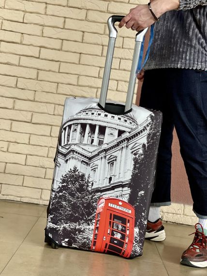 Чохол для валізи із принтом телефонна будка біля собора св. Петра у Римі (1699704644) | Зображення 1
